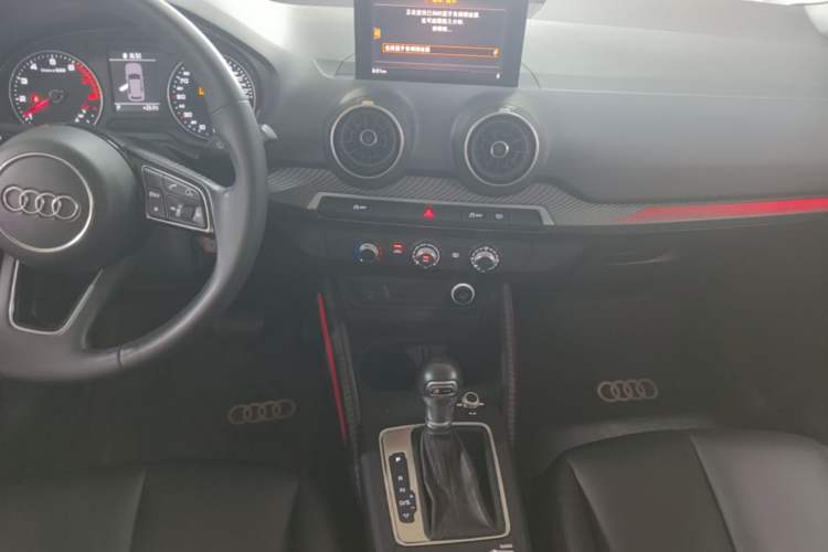 Used Audi Q2L 2018 35 TFSI Launch Exclusive Edition China VI Audio And AC Panel