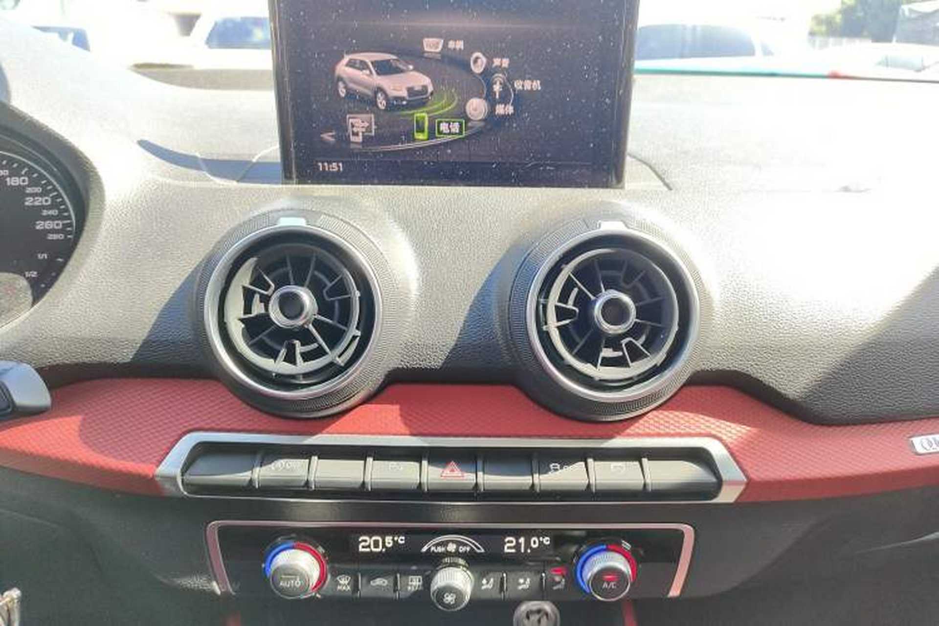 Used Audi Q2L 2018 35 TFSI Fashion Dynamic Version China V Emission Standard Audio And AC Panel