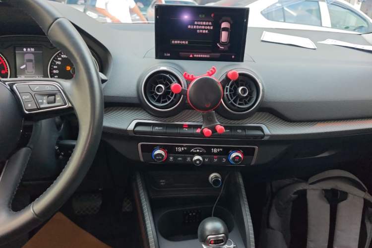 Used Audi Q2L 2018 35 TFSI Fashion Dynamic Version China V Emission Standard Audio And AC Panel