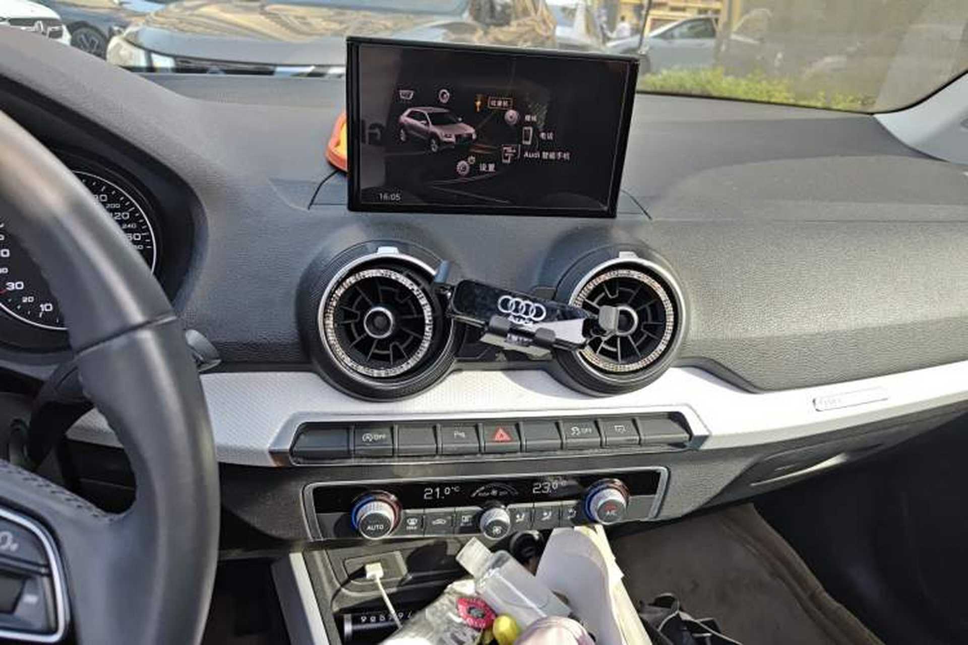 Used Audi Q2L 2018 35 TFSI Fashionable & Elegant Version China VI Emission Standard Audio And AC Panel