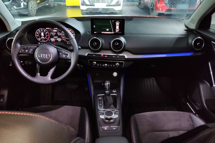Used Audi Q2L 2018 35 TFSI Fashion Dynamic Version China V Emission Standard Center Console
