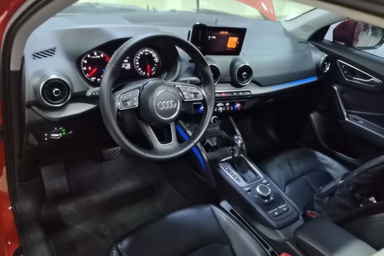 Used Audi Q2L 2018 35 TFSI Fashion Elegant Version China V Center Console
