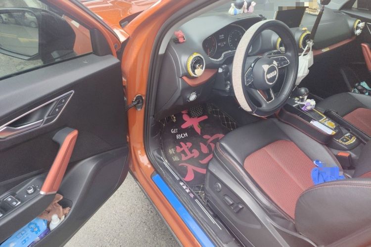 Used Audi Q2L 2018 35 TFSI Fashion Dynamic Version China VI Emission Standard Driver Seat