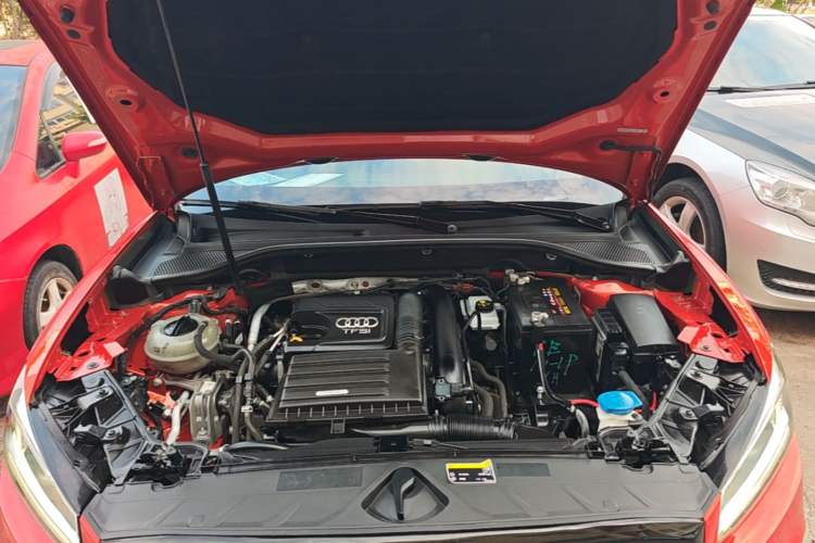 Used Audi Q2L 2018 35 TFSI Fashion Dynamic Version China V Emission Standard Engine Bay