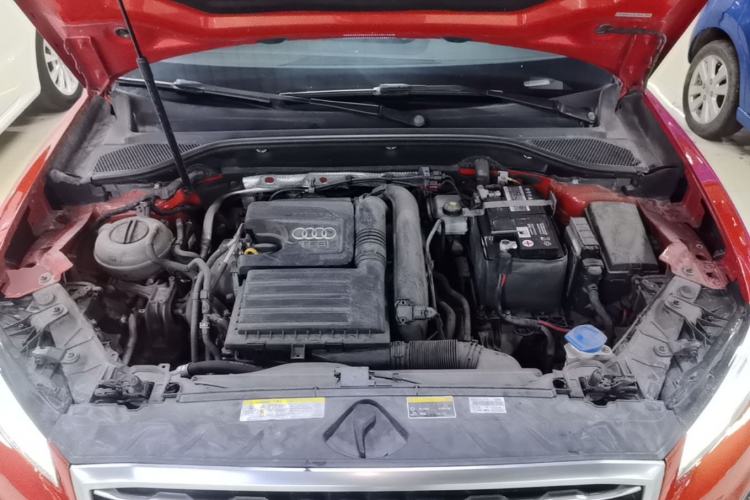 Used Audi Q2L 2018 35 TFSI Fashion Elegant Version China V Engine Bay