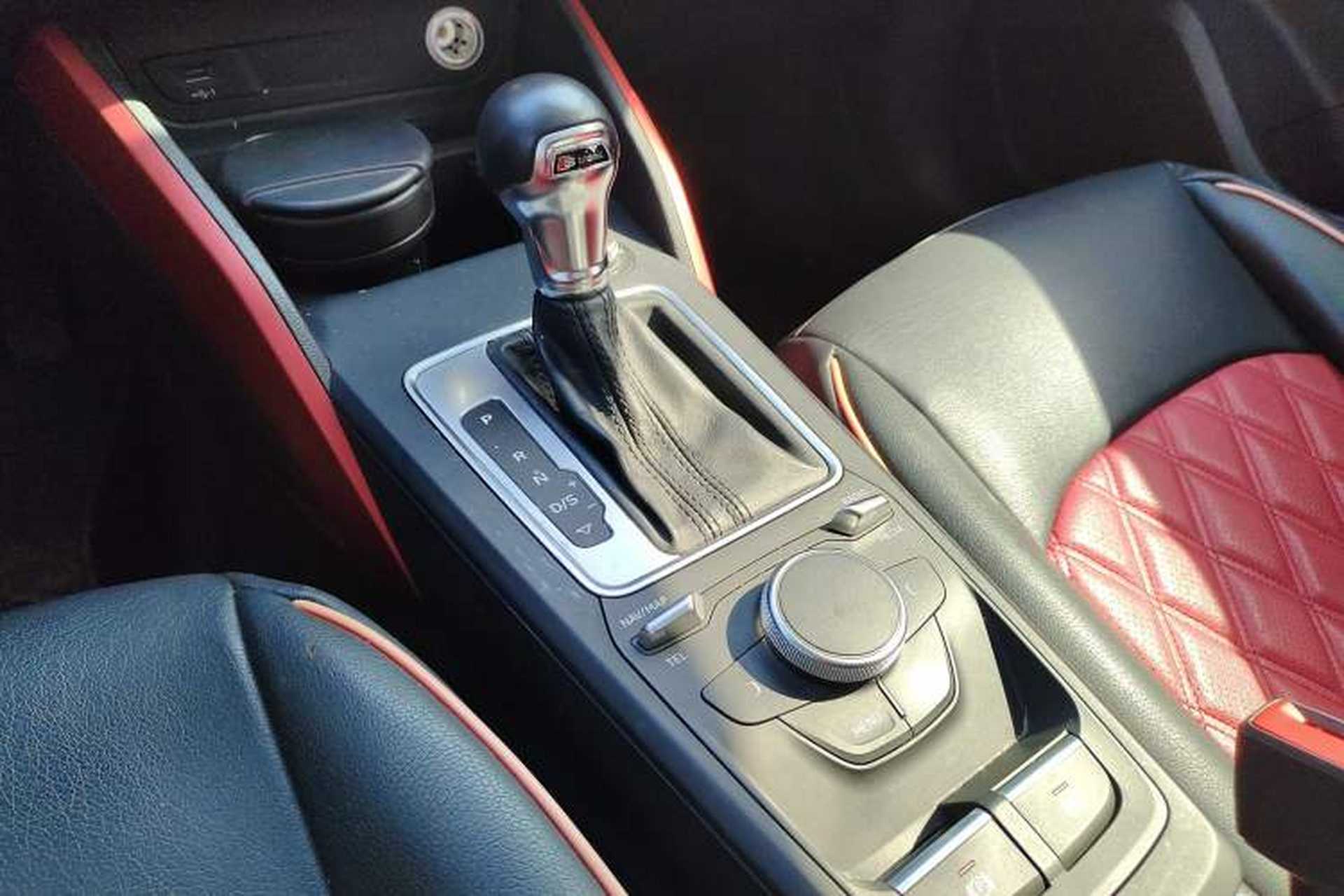 Used Audi Q2L 2018 35 TFSI Fashion Dynamic Version China V Emission Standard Gear Lever