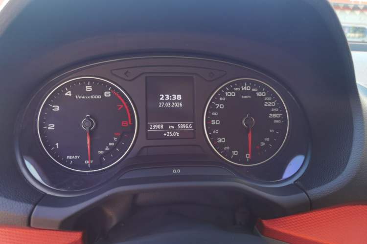 Used Audi Q2L 2018 35 TFSI Fashionable & Elegant Version China VI Emission Standard Instrument Cluster