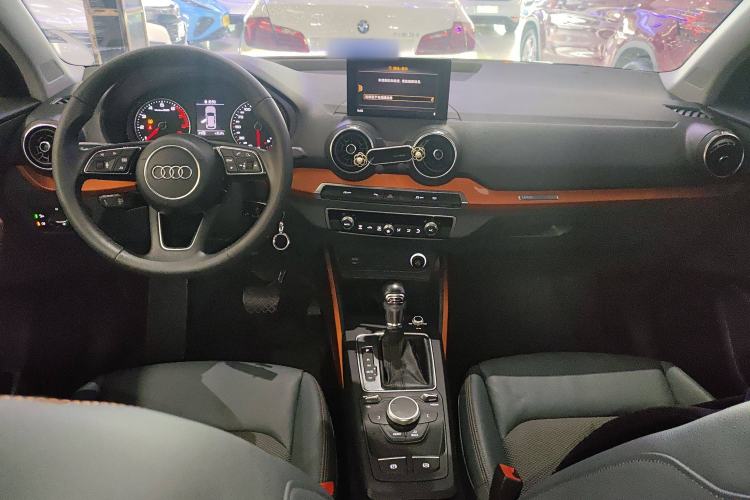 Used Audi Q2L 2018 35 TFSI Fashion Elegant Version China V Interior 2