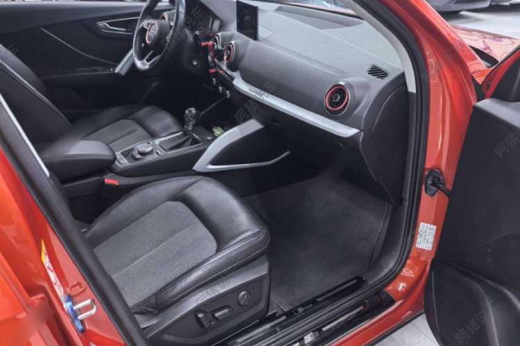 Used Audi Q2L 2018 35 TFSI Fashionable & Elegant Version China VI Emission Standard Interior 3