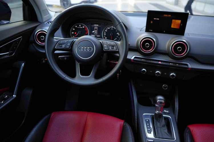 Used Audi Q2L 2018 35 TFSI Launch Exclusive Edition China VI Interior 4