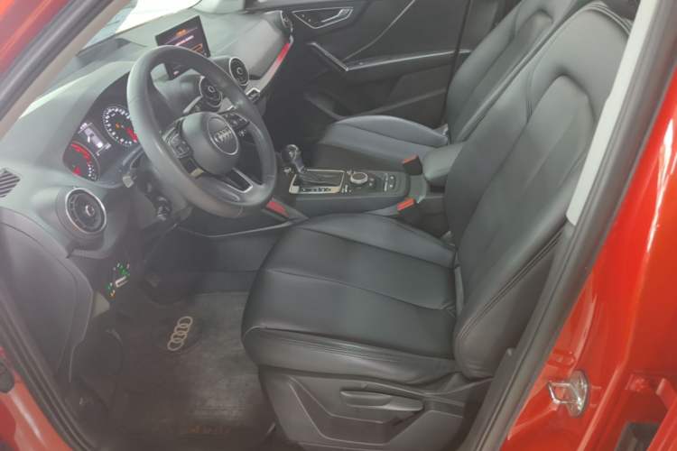Used Audi Q2L 2018 35 TFSI Launch Exclusive Edition China VI Left Front Seat