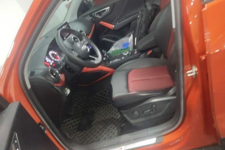 Used Audi Q2L 2018 35 TFSI Fashion Dynamic Version China V Emission Standard Left Front Seat
