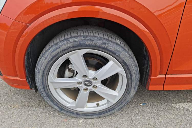 Used Audi Q2L 2018 35 TFSI Fashionable & Elegant Version China VI Emission Standard Left Front Wheel Hub