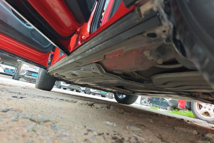 Used Audi Q2L 2018 35 TFSI Fashion Dynamic Version China V Emission Standard Left Side Sill