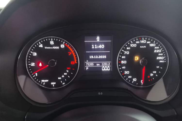 Used Audi Q2L 2018 35 TFSI Fashion Dynamic Version China V Emission Standard Odometer Close Up
