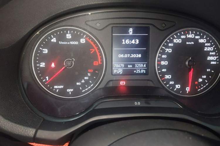 Used Audi Q2L 2018 35 TFSI Fashion Dynamic Version China V Emission Standard Odometer Close Up