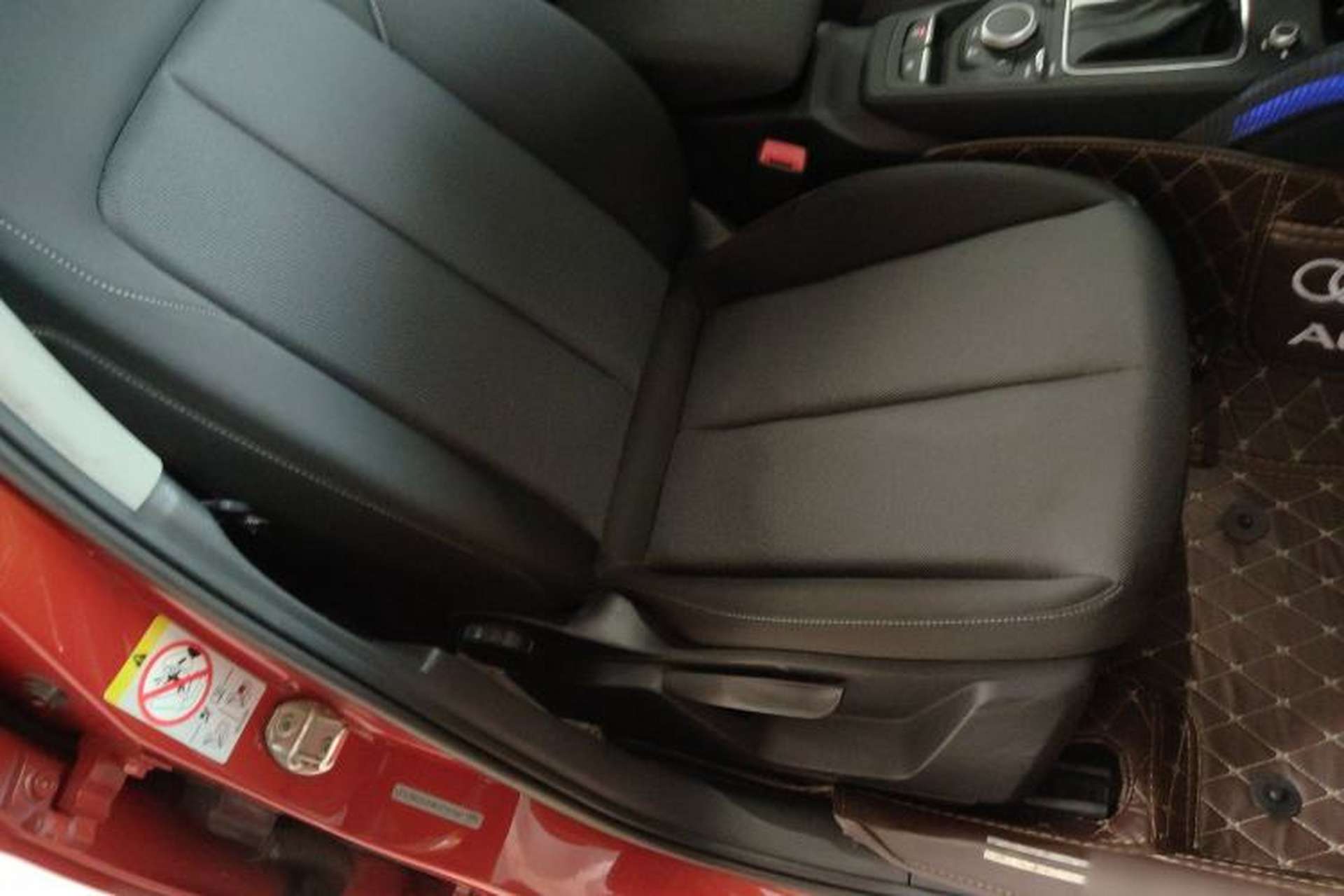 Used Audi Q2L 2018 35 TFSI Launch Exclusive Edition China VI Right Front Seat