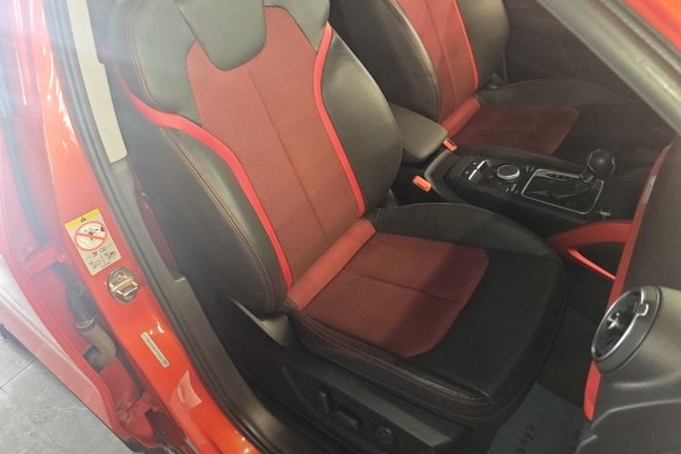 Used Audi Q2L 2018 35 TFSI Fashion Dynamic Version China V Emission Standard Right Front Seat