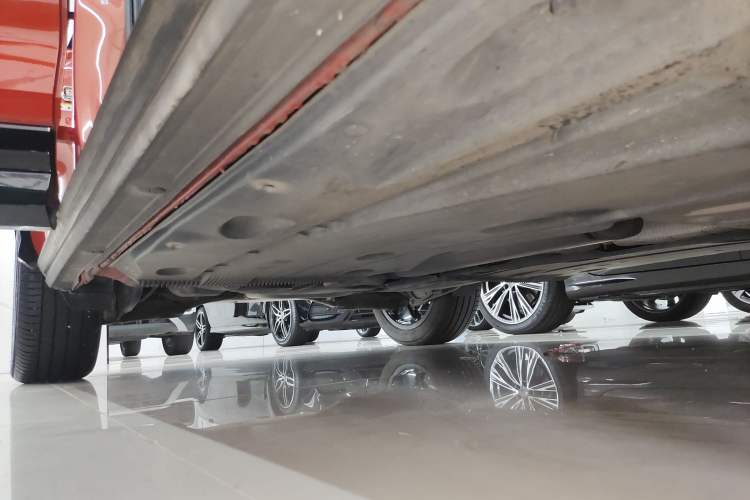 Used Audi Q2L 2018 35 TFSI Launch Exclusive Edition China VI Right Side Sill