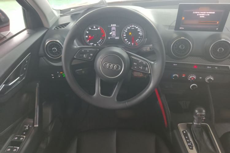 Used Audi Q2L 2018 35 TFSI Launch Exclusive Edition China VI Steering Wheel