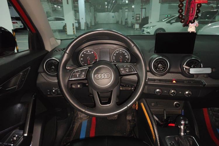 Used Audi Q2L 2018 35 TFSI Launch Exclusive Edition China V Steering Wheel