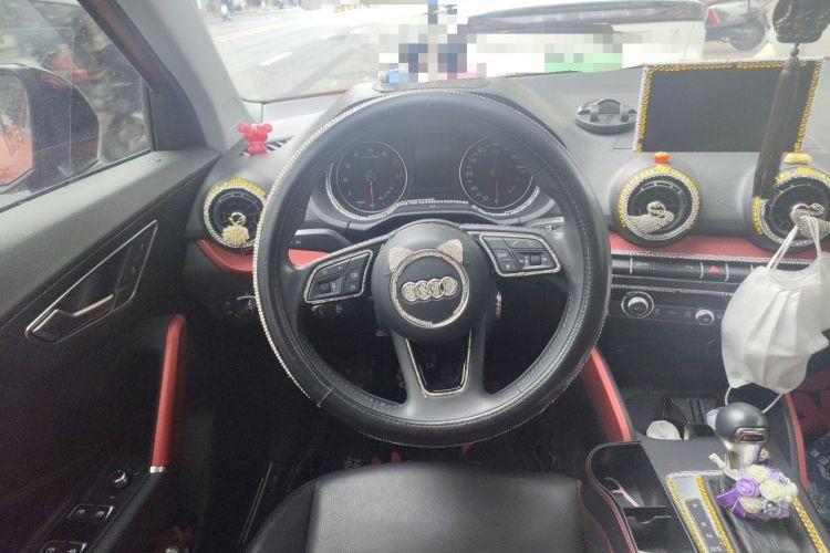 Used Audi Q2L 2018 35 TFSI Fashion Dynamic Version China VI Emission Standard Steering Wheel