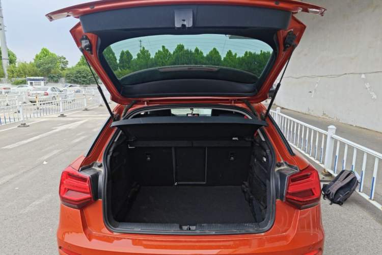 Used Audi Q2L 2018 35 TFSI Fashionable & Elegant Version China VI Emission Standard Trunk