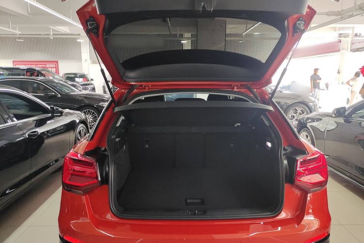 Used Audi Q2L 2018 35 TFSI Launch Exclusive Edition China VI Trunk