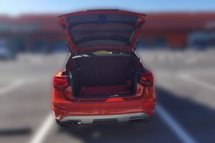 Used Audi Q2L 2018 35 TFSI Fashionable & Elegant Version China VI Emission Standard Trunk