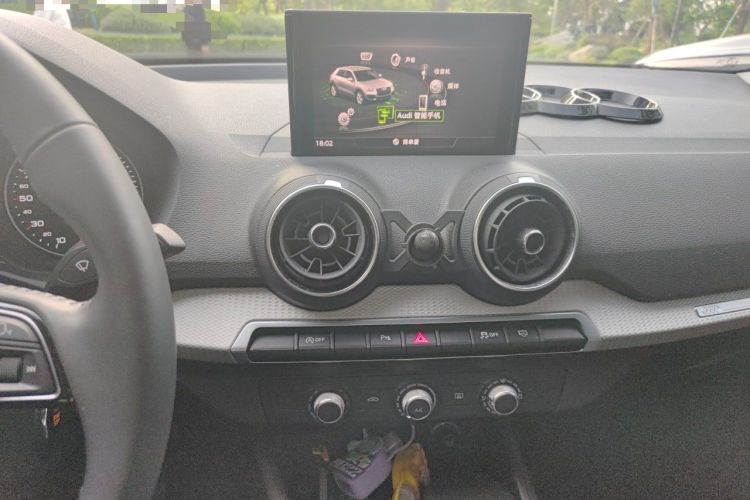 Used Audi Q2L 2020 35 TFSI Ambition Dynamic Edition Audio And AC Panel