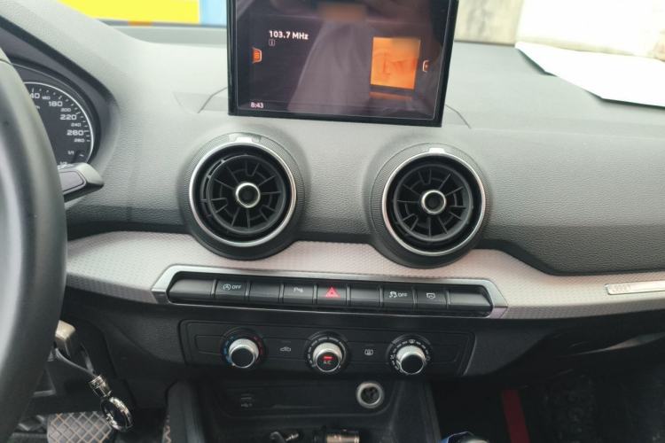 Used Audi Q2L 2020 35 TFSI Ambition Dynamic Edition Audio And AC Panel