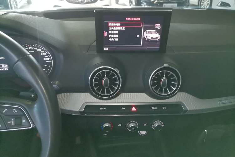 Used Audi Q2L 2020 35 TFSI Ambition Dynamic Edition Audio And AC Panel