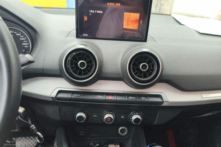 Used Audi Q2L 2020 35 TFSI Ambition Dynamic Edition Audio And AC Panel