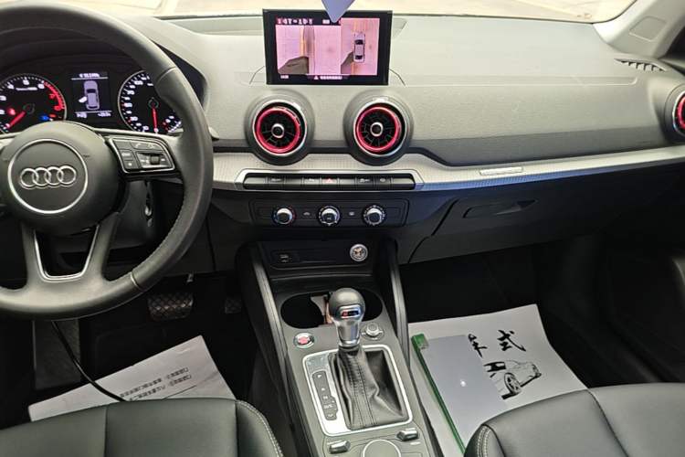 Used Audi Q2L 2020 35 TFSI Ambition Dynamic Edition Audio And AC Panel