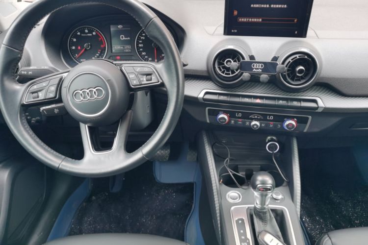 Used Audi Q2L 2020 35 TFSI Fashionable and Elegant Model Audio And AC Panel