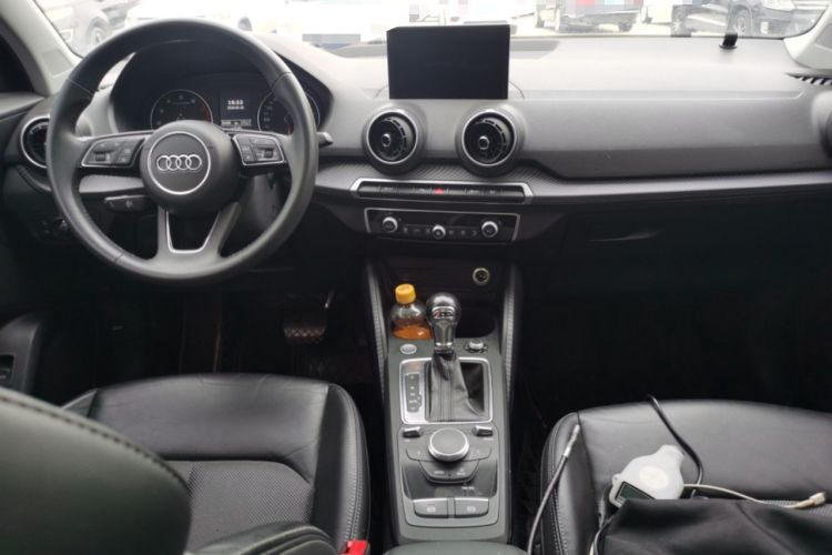 Used Audi Q2L 2020 35 TFSI Fashion Dynamic Model Center Console