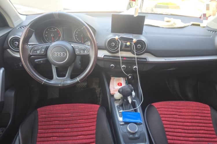 Used Audi Q2L 2020 35 TFSI Ambition Dynamic Edition Center Console