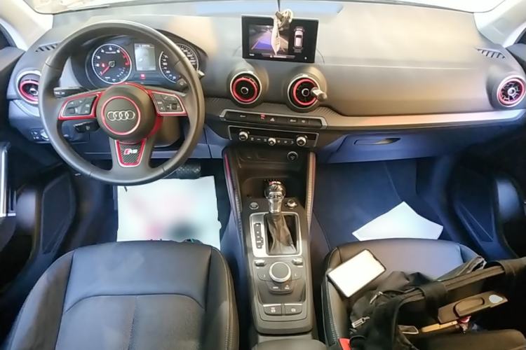 Used Audi Q2L 2020 35 TFSI Fashion Dynamic Model Center Console
