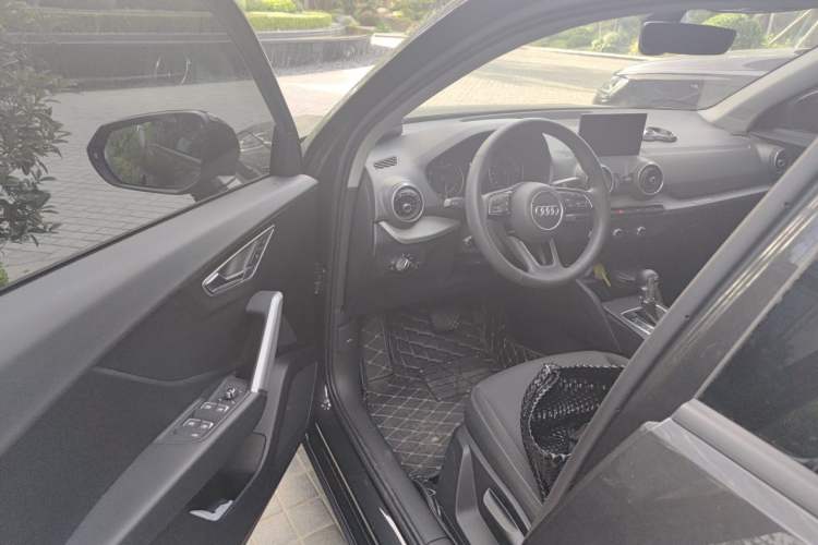Used Audi Q2L 2020 35 TFSI Ambition Dynamic Edition Driver Seat