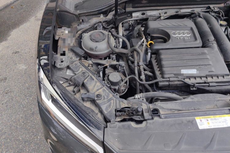 Used Audi Q2L 2020 35 TFSI Fashion Dynamic Model Engine Bay Right