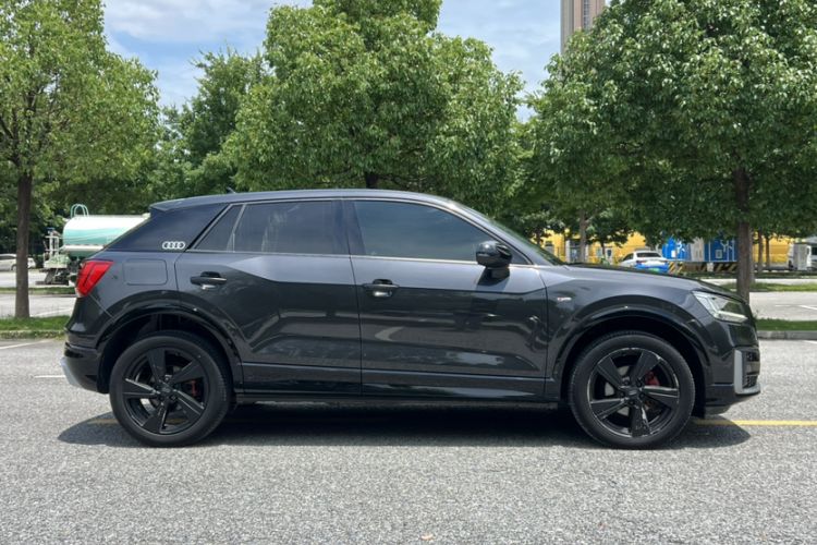 Used Audi Q2L 2020 35 TFSI Fashion Dynamic Model Exterior 3