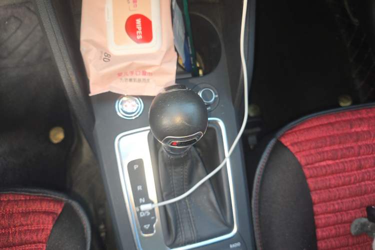Used Audi Q2L 2020 35 TFSI Ambition Dynamic Edition Gear Lever