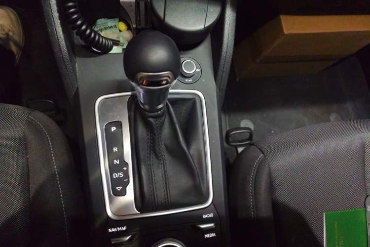 Used Audi Q2L 2020 35 TFSI Ambition Dynamic Edition Gear Lever