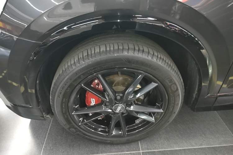 Used Audi Q2L 2020 35 TFSI Ambition Dynamic Edition Left Front Wheel Hub
