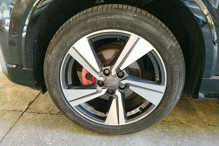 Used Audi Q2L 2020 35 TFSI Fashion Dynamic Model Left Front Wheel Hub