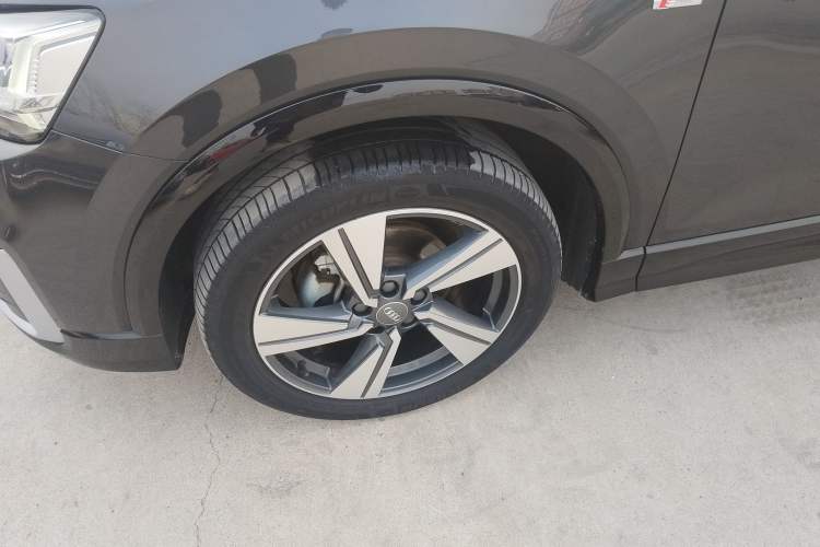 Used Audi Q2L 2020 35 TFSI Fashion Dynamic Model Left Front Wheel Hub