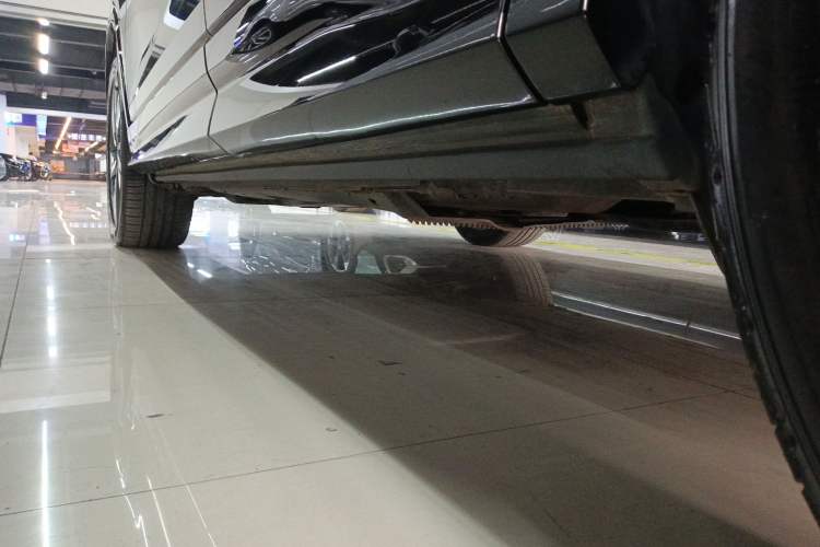Used Audi Q2L 2020 35 TFSI Fashion Dynamic Model Left Side Sill