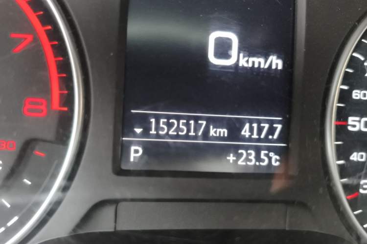 Used Audi Q2L 2020 35 TFSI Ambition Dynamic Edition Odometer Close Up