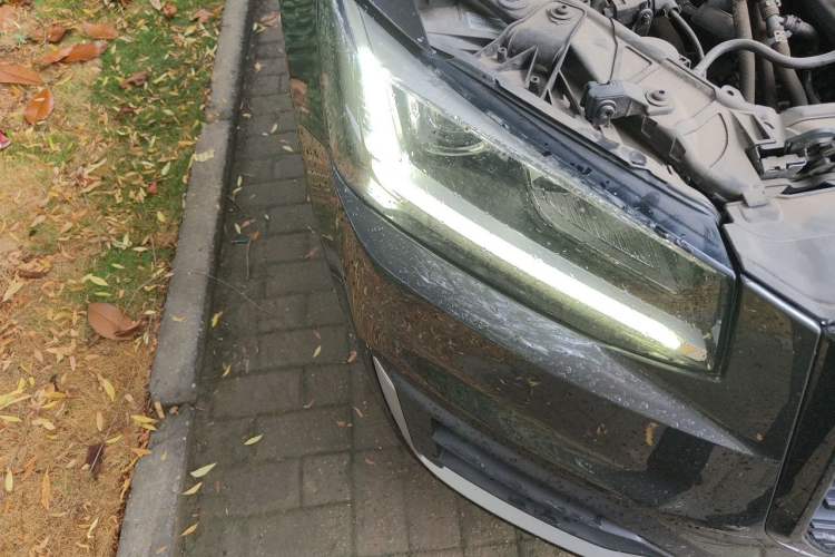 Used Audi Q2L 2020 35 TFSI Fashion Dynamic Model Right Front Headlight