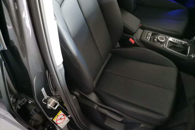 Used Audi Q2L 2020 35 TFSI Ambition Dynamic Edition Right Front Seat